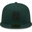 new-era-flat-brim-59fifty-league-essential-new-york-yankees-mlb-dark-green-fitted-cap