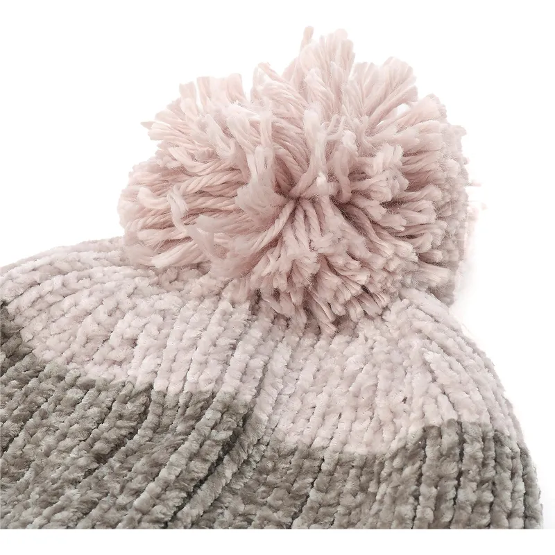 mutsen-pompon-zwart-van-puma