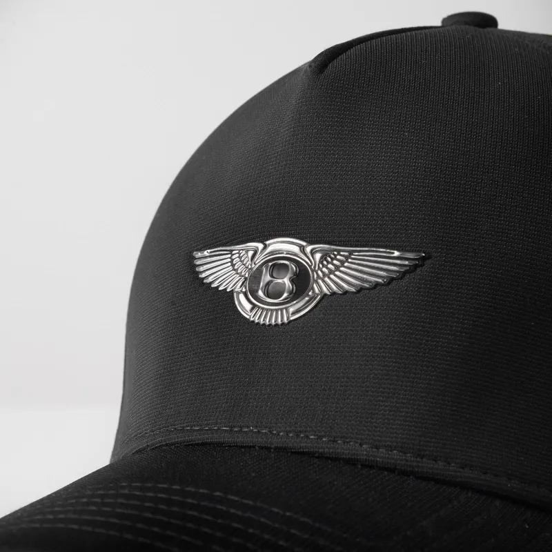 petten-gebogen-zwart-fitted-b7cb-golf-van-bentley petten-gebogen-zwart-fitted-b7cb-golf-van-bentley