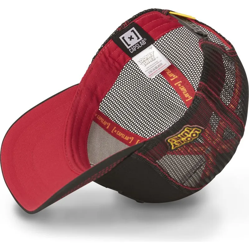 cap-gebogen-black-snapback-bugs-bunny-and-daffy-duck-looney-tunes-van-capslab