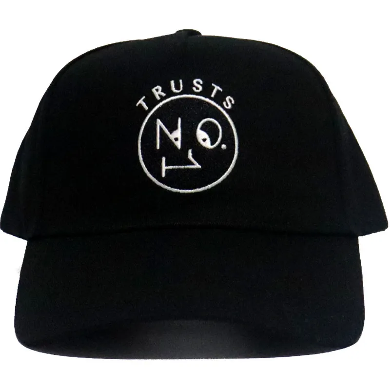 petten-gebogen-zwart-verstelbaar-trusts-no1-black-white-van-the-no1-face