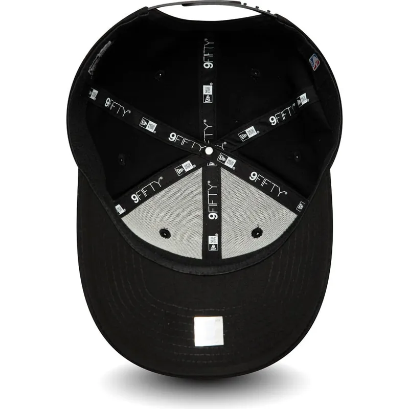 petten-gebogen-zwart-snapback-9fifty-tonal-stretch-snap-van-chicago-bulls-nba-van-new-era