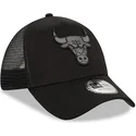 cappellino-trucker-nero-con-logo-nero-9forty-a-frame-tonal-dei-chicago-bulls-nba-di-new-era