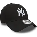 petten-gebogen-zwart-verstelbare-band-9forty-essential-van-new-york-yankees-mlb-van-new-era