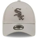 petten-gebogen-beige-verstelbaar-voor-kinderen-9forty-league-essential-van-chicago-white-sox-mlb-van-new-era