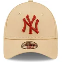 petten-gebogen-beige-verstelbaar-voor-kinderen-9forty-league-essential-van-new-york-yankees-mlb-van-new-era