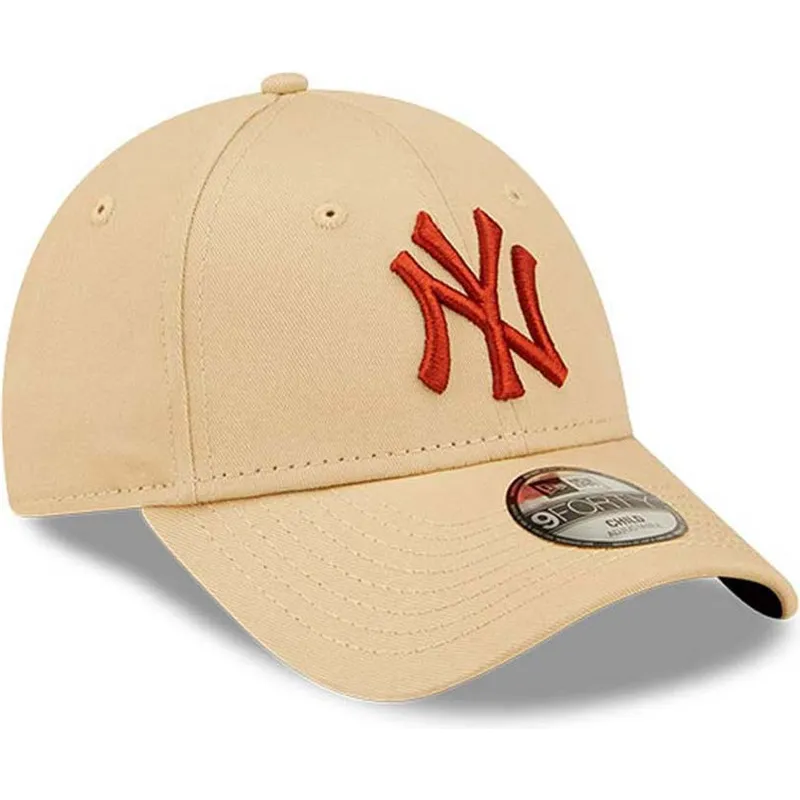 petten-gebogen-beige-verstelbaar-voor-kinderen-9forty-league-essential-van-new-york-yankees-mlb-van-new-era