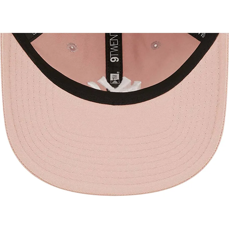 petten-gebogen-roze-verstelbaar-9twenty-league-essential-van-new-york-yankees-mlb-van-new-era petten-gebogen-roze-verstelbaar-9twenty-league-essential-van-new-york-yankees-mlb-van-new-era