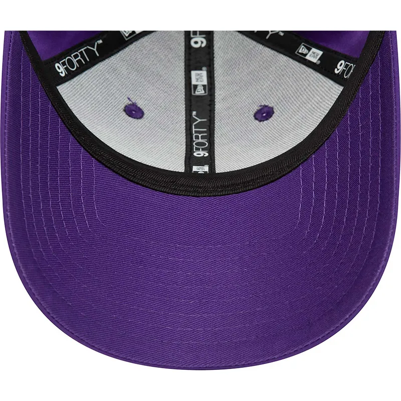 petten-gebogen-paars-verstelbaar-9forty-print-infill-van-los-angeles-lakers-nba-van-new-era