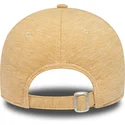 buet-beige-justerbar-kasket-til-kvinder-9forty-jersey-fra-new-york-yankees-mlb-fra-new-era