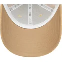 buet-beige-justerbar-kasket-til-kvinder-9forty-jersey-fra-new-york-yankees-mlb-fra-new-era