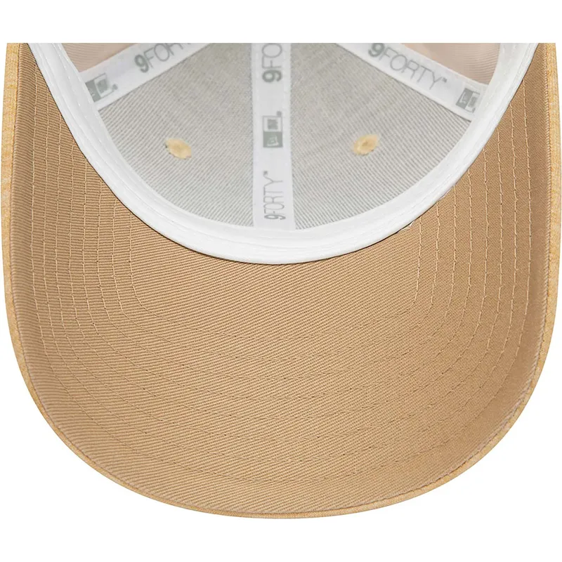 petten-gebogen-beige-verstelbaar-9forty-jersey-van-new-york-yankees-mlb-van-new-era petten-gebogen-beige-verstelbaar-9forty-jersey-van-new-york-yankees-mlb-van-new-era