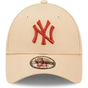 petten-gebogen-beige-verstelbaar-9forty-league-essential-van-new-york-yankees-mlb-van-new-era