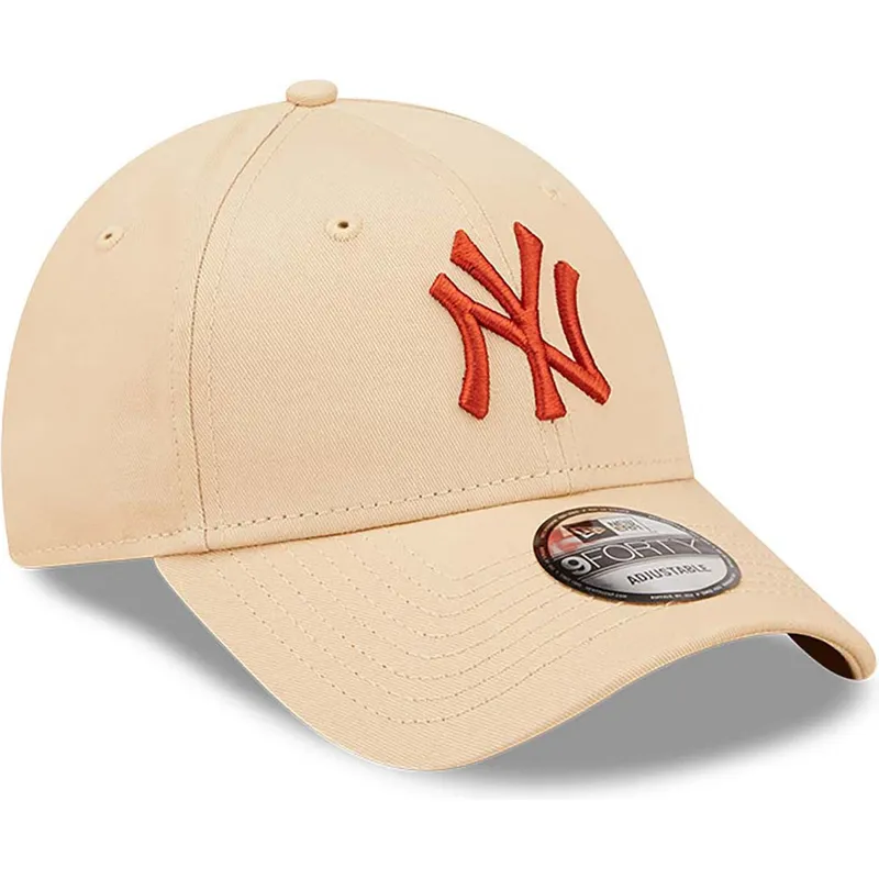 petten-gebogen-beige-verstelbaar-9forty-league-essential-van-new-york-yankees-mlb-van-new-era