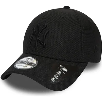 Svart justerbar kurvad keps med svart logotyp 9FORTY Diamond Era från New York Yankees MLB av New Era