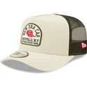 petten-gebogen-beige-snapback-a-frame-van-new-era