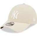 petten-gebogen-beige-verstelbaar-9forty-linen-van-new-york-yankees-mlb-van-new-era