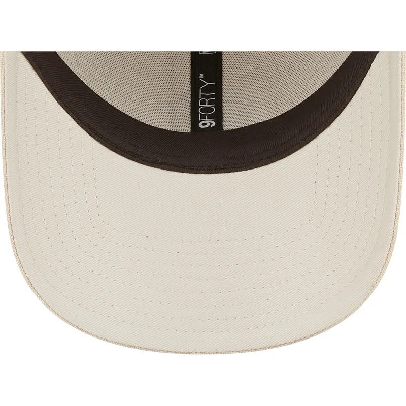 petten-gebogen-beige-verstelbaar-9forty-linen-van-new-york-yankees-mlb-van-new-era