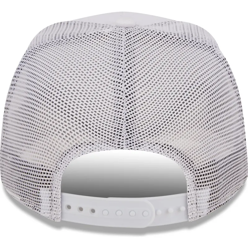 petten-gebogen-wit-snapback-a-frame-van-bob-esponja-van-new-era petten-gebogen-wit-snapback-a-frame-van-bob-esponja-van-new-era