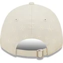 casquette-courbee-beige-ajustable-pour-femme-9forty-monogram-new-york-yankees-mlb-new-era