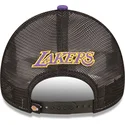 casquette-trucker-blanche-noire-et-violette-a-frame-team-colour-los-angeles-lakers-nba-new-era