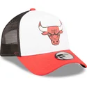 casquette-trucker-blanche-noire-et-rouge-a-frame-team-colour-chicago-bulls-nba-new-era