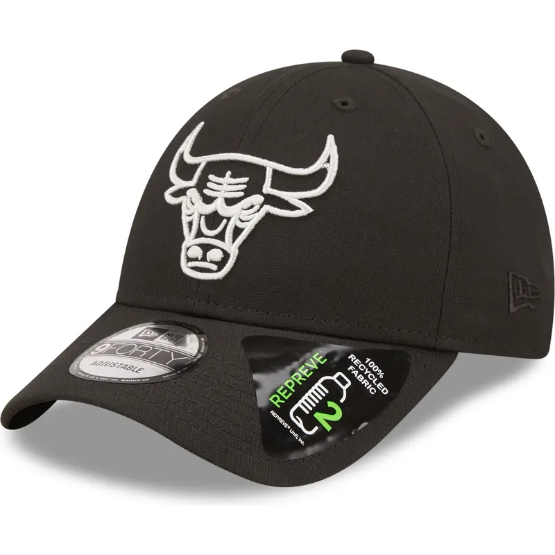 petten-gebogen-zwart-verstelbaar-9forty-repreve-monochrom-van-chicago-bulls-nba-van-new-era petten-gebogen-zwart-verstelbaar-9forty-repreve-monochrom-van-chicago-bulls-nba-van-new-era