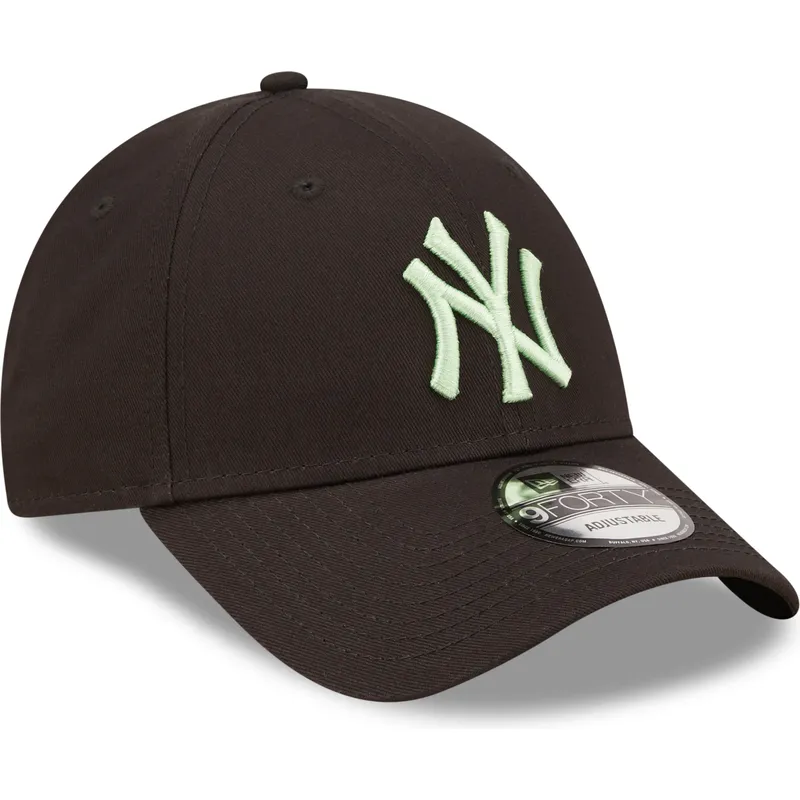 cappellino-curvo-nero-regolabile-con-logo-verde-9forty-league-essential-di-new-york-yankees-mlb-di-new-era