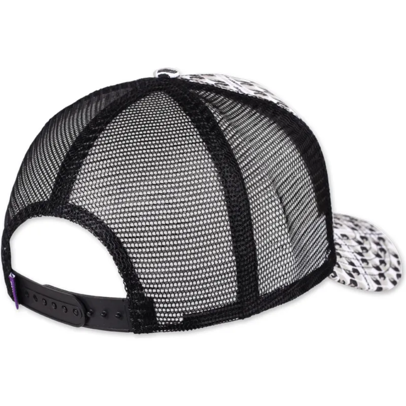 petten-gebogen-wit-snapback-take-a-hand-against-racism-hft-ioi-van-djinns