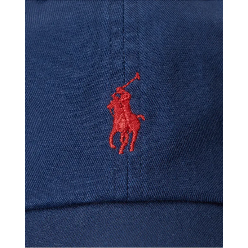 justerbar-marinebla-buet-kasket-med-rodt-logo-cotton-chino-classic-sport-fra-polo-ralph-lauren