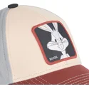 snapback-kappe-in-beige-marineblau-und-rot-mit-bugs-bunny-bu6-looney-tunes-von-capslab
