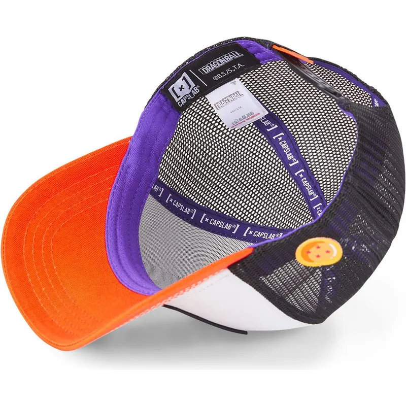 petten-gebogen-wit-snapback-son-goku-dragon-ball-van-capslab