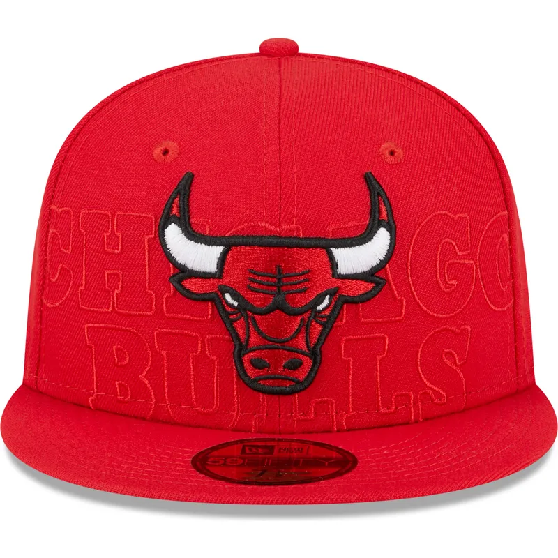 petten-plat-rood-fitted-59fifty-draft-edition-2023-van-chicago-bulls-nba-van-new-era