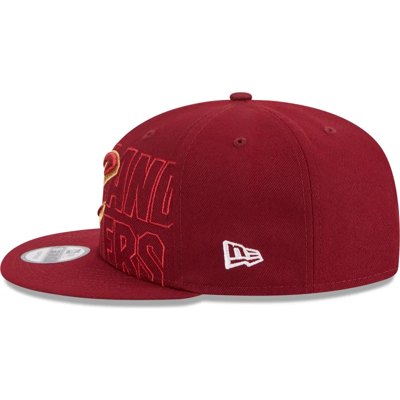 petten-plat-rood-snapback-9fifty-draft-edition-2023-van-cleveland-cavaliers-nba-van-new-era petten-plat-rood-snapback-9fifty-draft-edition-2023-van-cleveland-cavaliers-nba-van-new-era