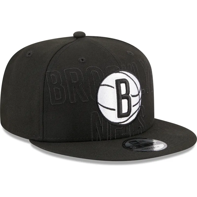 sort-flad-snapback-9fifty-draft-edition-2023-kasket-fra-brooklyn-nets-nba-fra-new-era