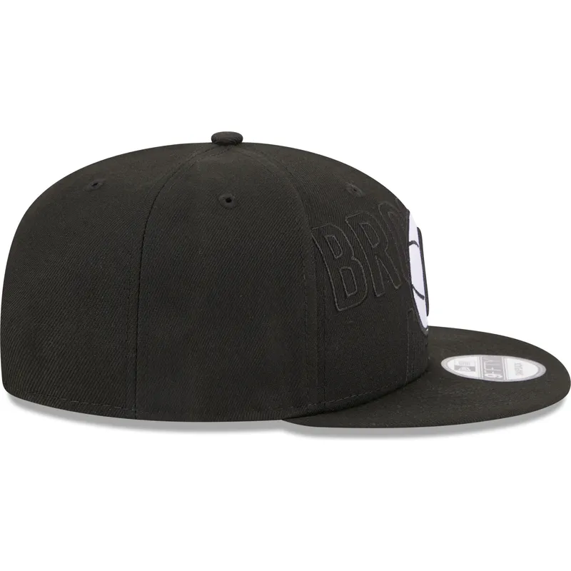 cappello-piatto-nero-snapback-9fifty-draft-edition-2023-dei-brooklyn-nets-nba-di-new-era