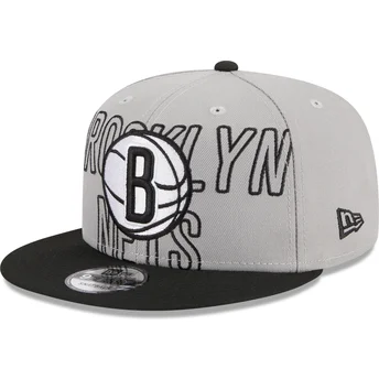 Casquette plate grise et noire snapback 9FIFTY Draft Edition 2023 Brooklyn Nets NBA New Era