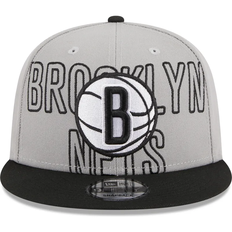 petten-plat-grijs-snapback-9fifty-draft-edition-2023-van-brooklyn-nets-nba-van-new-era