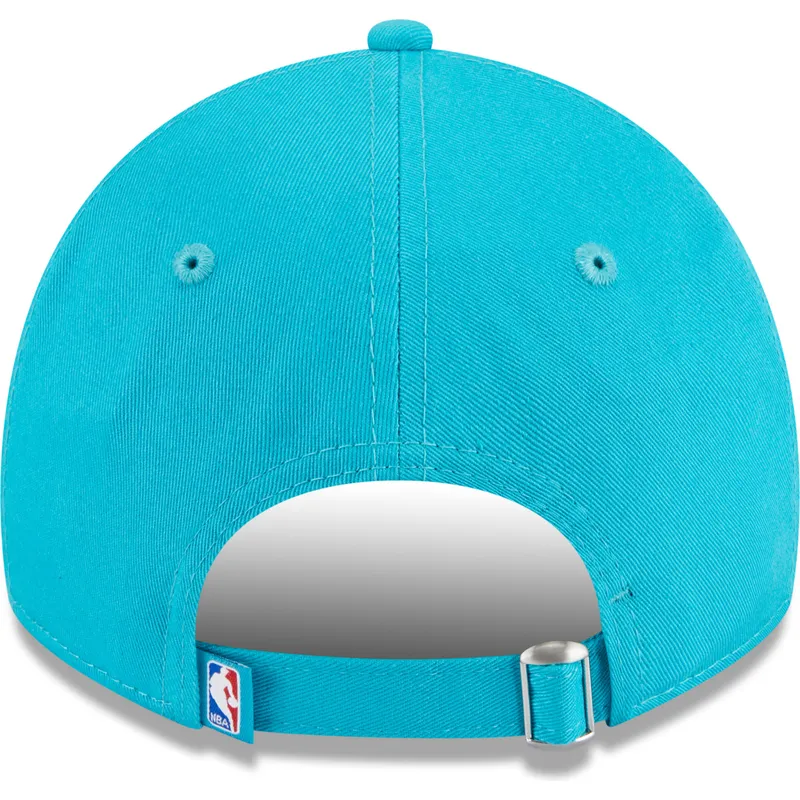 petten-gebogen-blauw-verstelbare-band-9twenty-draft-edition-2023-van-charlotte-hornets-nba-van-new-era petten-gebogen-blauw-verstelbare-band-9twenty-draft-edition-2023-van-charlotte-hornets-nba-van-new-era