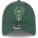 casquette-courbee-verte-ajustable-9twenty-draft-edition-2023-milwaukee-bucks-nba-new-era