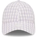 lyslilla-buet-kasket-justerbar-til-kvinder-9twenty-gingham-fra-new-york-yankees-mlb-fra-new-era