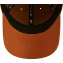 petten-gebogen-bruin-verstelbaar-9twenty-linen-van-new-era