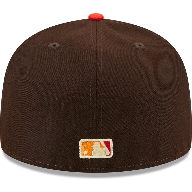 cappello-piatto-marrone-e-rosso-regolato-59fifty-the-elements-fire-pin-dei-los-angeles-dodgers-mlb-di-new-era
