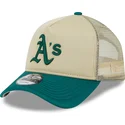 gorra-trucker-beige-y-verde-9forty-a-frame-all-day-trucker-de-oakland-athletics-mlb-de-new-era