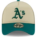 gorra-trucker-beige-y-verde-9forty-a-frame-all-day-trucker-de-oakland-athletics-mlb-de-new-era