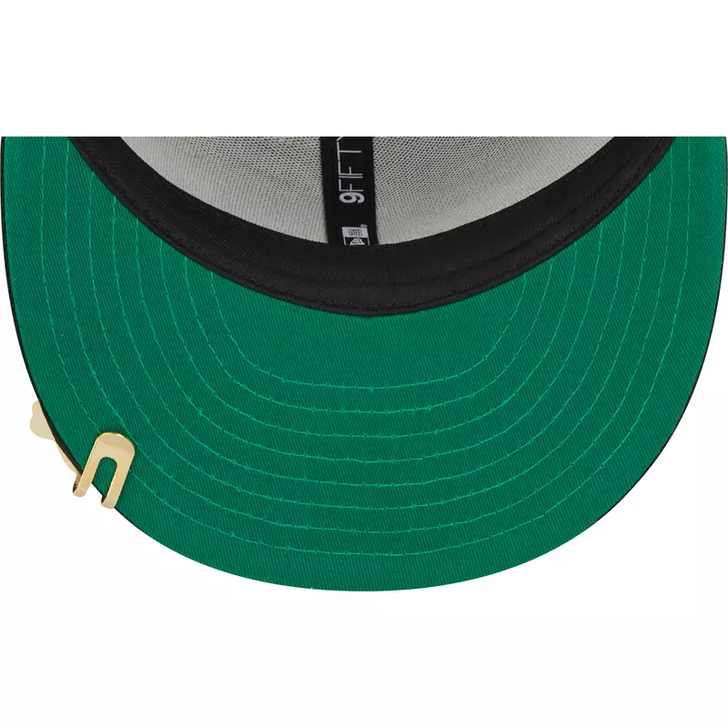 New Era Chicago White Sox 9FIFTY Pinstripe Visor Clip Snapback Adjustable Hat | Black/White 213887