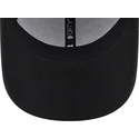 svart-justerbar-bojd-keps-med-guldlogotyp-9forty-av-ac-milan-serie-a-fran-new-era