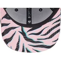 petten-gebogen-zwart-snapback-9forty-all-over-print-zebra-visor-van-manchester-united-football-club-premier-league-van-new-era