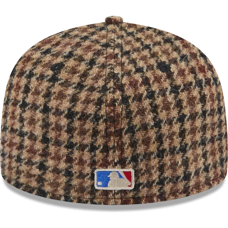 petten-plat-bruin-aangepast-59fifty-harris-tweed-van-new-york-yankees-mlb-van-new-era petten-plat-bruin-aangepast-59fifty-harris-tweed-van-new-york-yankees-mlb-van-new-era