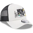 gorra-trucker-beige-a-frame-de-bugs-bunny-y-pato-lucas-looney-tunes-de-new-era